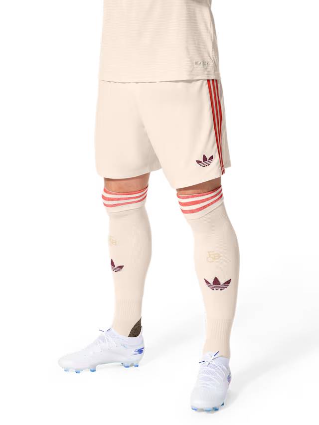 FC Bayern 34226 Kits Shop | Premium Football Kits & Gear