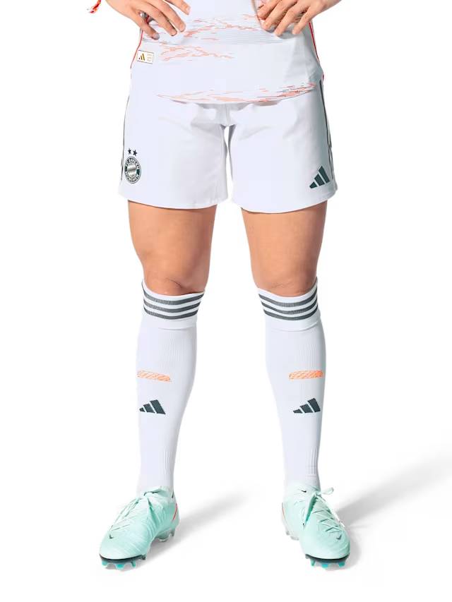FC Bayern 51163 Kits Shop | Premium Football Kits & Gear