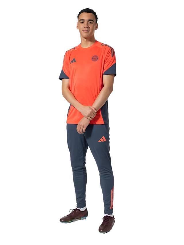 FC Bayern 51173_1 Kits Shop | Premium Football Kits & Gear