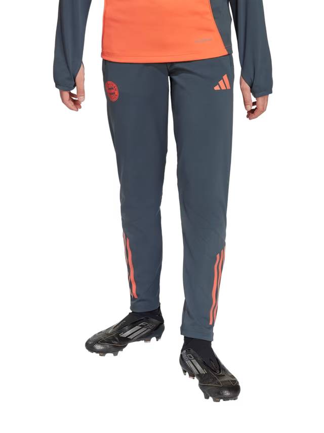 FC Bayern 51183 Kits Shop | Premium Football Kits & Gear