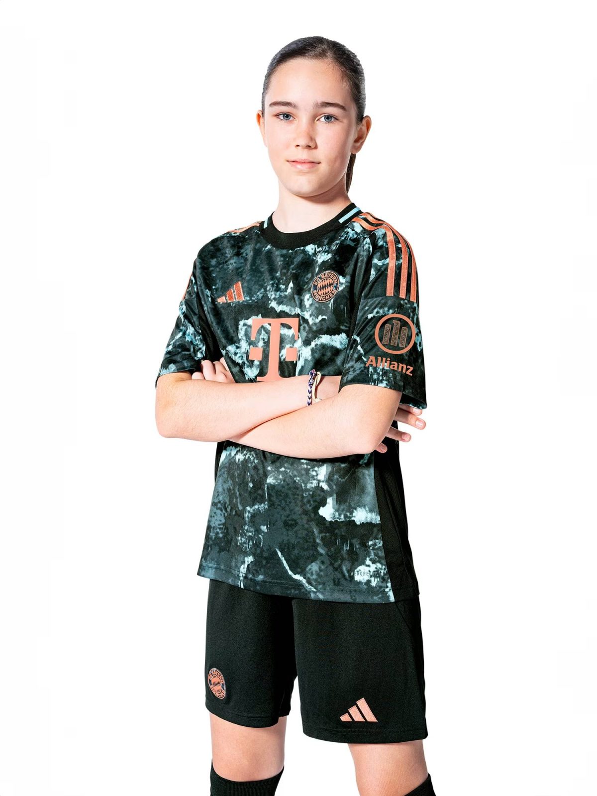 FC Bayern kids short away 24-25 Kits Shop | Premium Football Kits & Gear