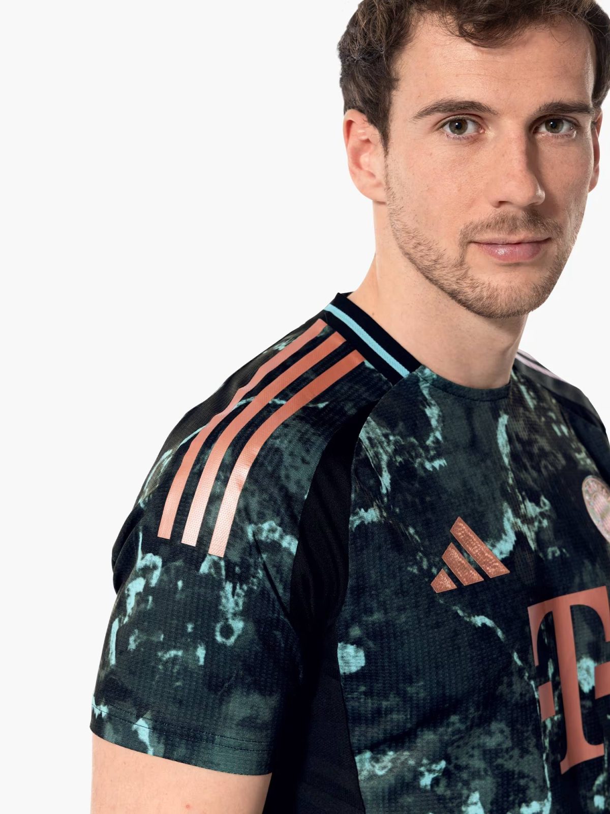 FC Bayern men authentic jersey away 24-25 – 25 thomas müller Kits Shop | Premium Football Kits & Gear