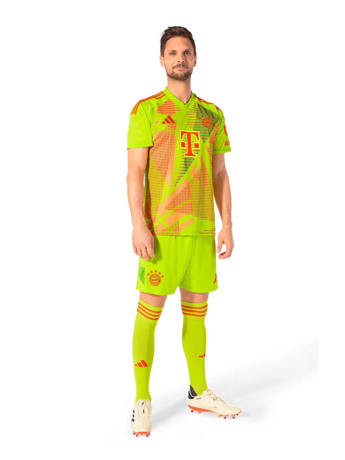 FC Bayern men short goalkeeper 24-25 Kits Shop | Premium Football Kits & Gear